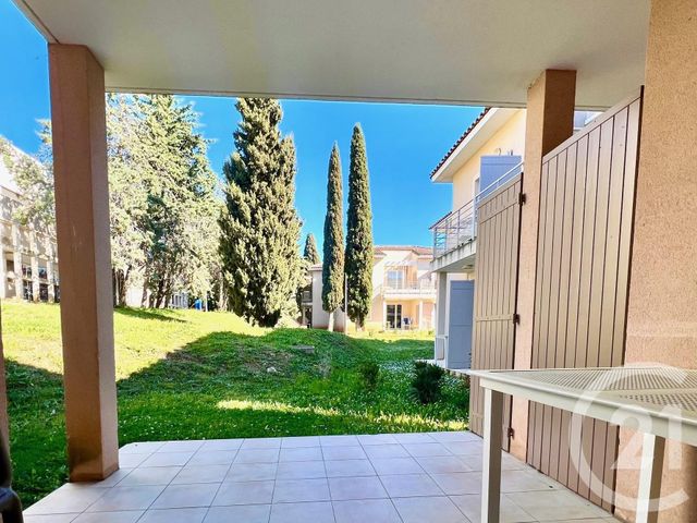 Appartement F2 &agrave; vendre - 2 pi&egrave;ces - 33 m2 - La Londe Les Maures - 83 - PROVENCE-ALPES-COTE-D-AZUR