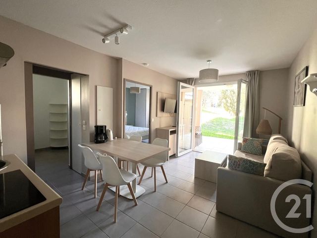 Appartement F2 &agrave; vendre - 2 pi&egrave;ces - 33 m2 - La Londe Les Maures - 83 - PROVENCE-ALPES-COTE-D-AZUR