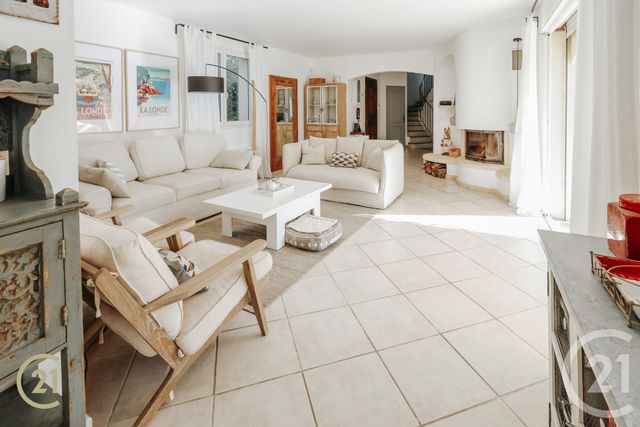 Maison &agrave; vendre - 7 pi&egrave;ces - 196 m2 - La Londe Les Maures - 83 - PROVENCE-ALPES-COTE-D-AZUR
