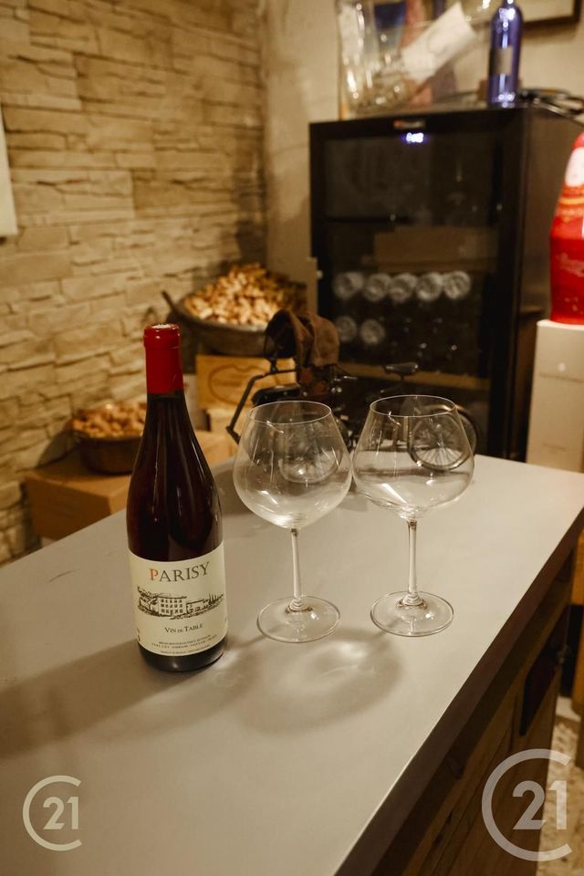 Maison &agrave; vendre - 7 pi&egrave;ces - 196 m2 - La Londe Les Maures - 83 - PROVENCE-ALPES-COTE-D-AZUR