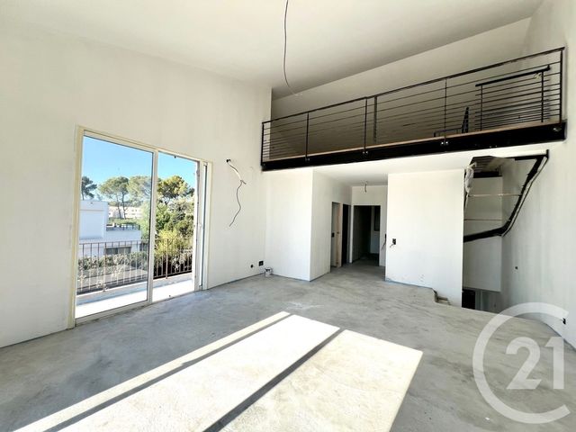 Maison &agrave; vendre - 6 pi&egrave;ces - 145 m2 - La Londe Les Maures - 83 - PROVENCE-ALPES-COTE-D-AZUR