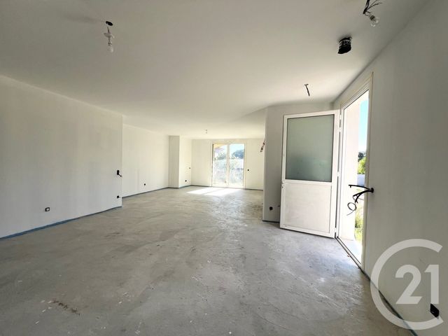 Maison &agrave; vendre - 6 pi&egrave;ces - 145 m2 - La Londe Les Maures - 83 - PROVENCE-ALPES-COTE-D-AZUR