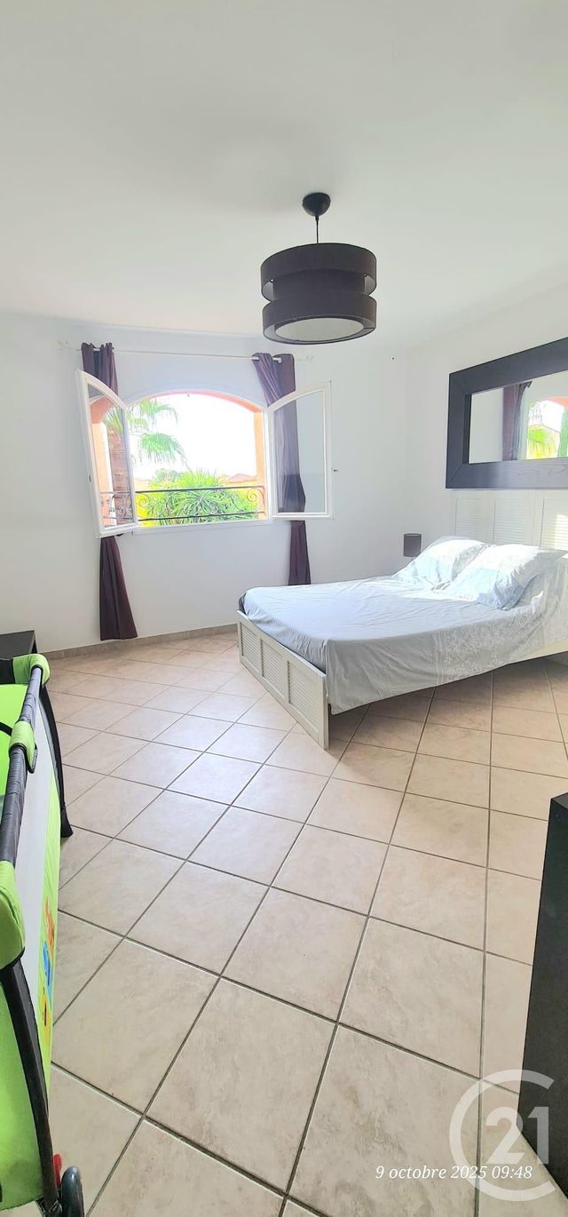 Maison &agrave; vendre - 6 pi&egrave;ces - 163 m2 - La Londe Les Maures - 83 - PROVENCE-ALPES-COTE-D-AZUR