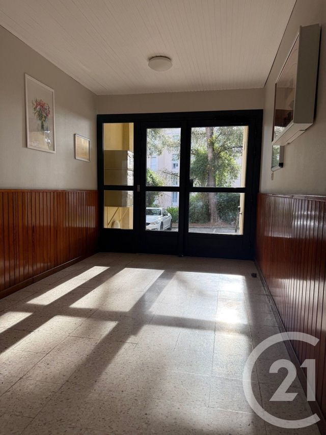 Appartement F2 &agrave; vendre - 3 pi&egrave;ces - 55 m2 - Toulon - 83 - PROVENCE-ALPES-COTE-D-AZUR