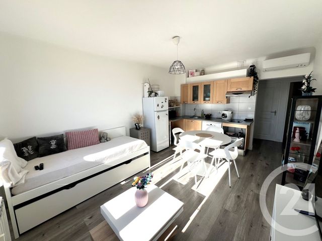 Appartement F2 à vendre - 2 pièces - 33,72 m2 - La Londe Les Maures - 83 - PROVENCE-ALPES-COTE-D-AZUR