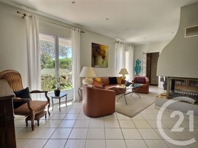 Maison &agrave; vendre - 4 pi&egrave;ces - 121,17 m2 - La Londe Les Maures - 83 - PROVENCE-ALPES-COTE-D-AZUR