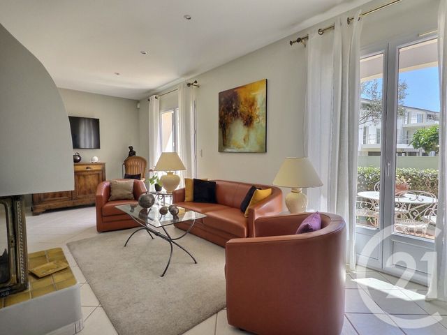Maison &agrave; vendre - 4 pi&egrave;ces - 121,17 m2 - La Londe Les Maures - 83 - PROVENCE-ALPES-COTE-D-AZUR