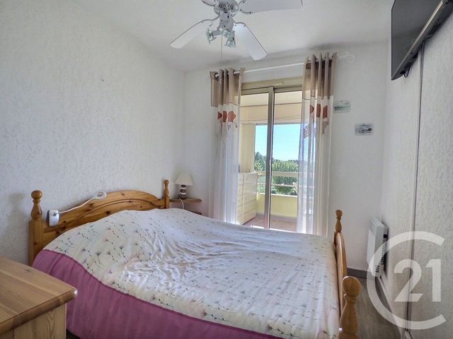 Appartement T2 &agrave; vendre - 2 pi&egrave;ces - 28,63 m2 - La Londe Les Maures - 83 - PROVENCE-ALPES-COTE-D-AZUR