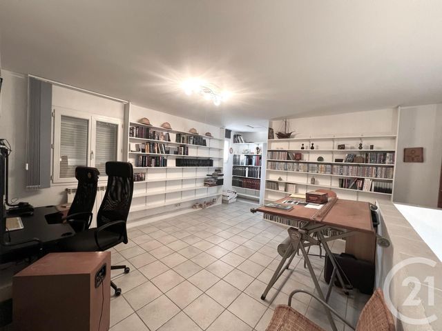 Maison &agrave; vendre - 7 pi&egrave;ces - 175 m2 - La Londe Les Maures - 83 - PROVENCE-ALPES-COTE-D-AZUR