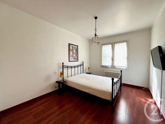 Maison &agrave; vendre - 7 pi&egrave;ces - 175 m2 - La Londe Les Maures - 83 - PROVENCE-ALPES-COTE-D-AZUR