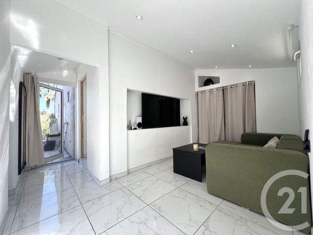 Maison &agrave; vendre - 6 pi&egrave;ces - 126 m2 - La Londe Les Maures - 83 - PROVENCE-ALPES-COTE-D-AZUR