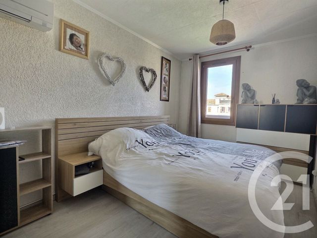 Appartement F3 &agrave; vendre - 3 pi&egrave;ces - 65,12 m2 - La Londe Les Maures - 83 - PROVENCE-ALPES-COTE-D-AZUR