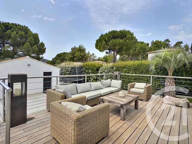 Maison &agrave; vendre - 5 pi&egrave;ces - 147,20 m2 - La Crau - 83 - PROVENCE-ALPES-COTE-D-AZUR