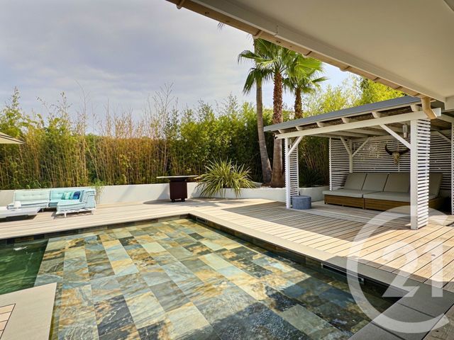 Maison &agrave; vendre - 5 pi&egrave;ces - 147,20 m2 - La Crau - 83 - PROVENCE-ALPES-COTE-D-AZUR