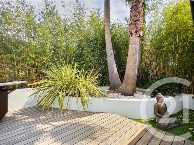 Maison &agrave; vendre - 5 pi&egrave;ces - 147,20 m2 - La Crau - 83 - PROVENCE-ALPES-COTE-D-AZUR