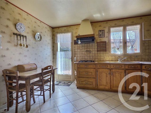 Maison &agrave; vendre - 4 pi&egrave;ces - 121,72 m2 - La Londe Les Maures - 83 - PROVENCE-ALPES-COTE-D-AZUR