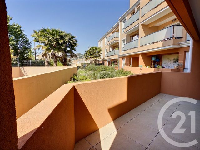 Appartement F2 &agrave; vendre - 2 pi&egrave;ces - 44,27 m2 - Hyeres - 83 - PROVENCE-ALPES-COTE-D-AZUR