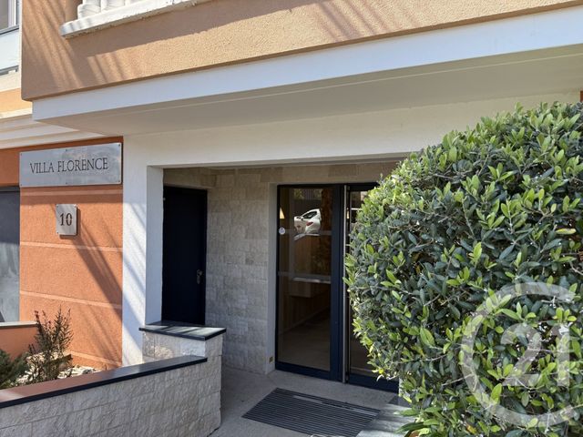 Appartement F2 &agrave; vendre - 2 pi&egrave;ces - 44,27 m2 - Hyeres - 83 - PROVENCE-ALPES-COTE-D-AZUR