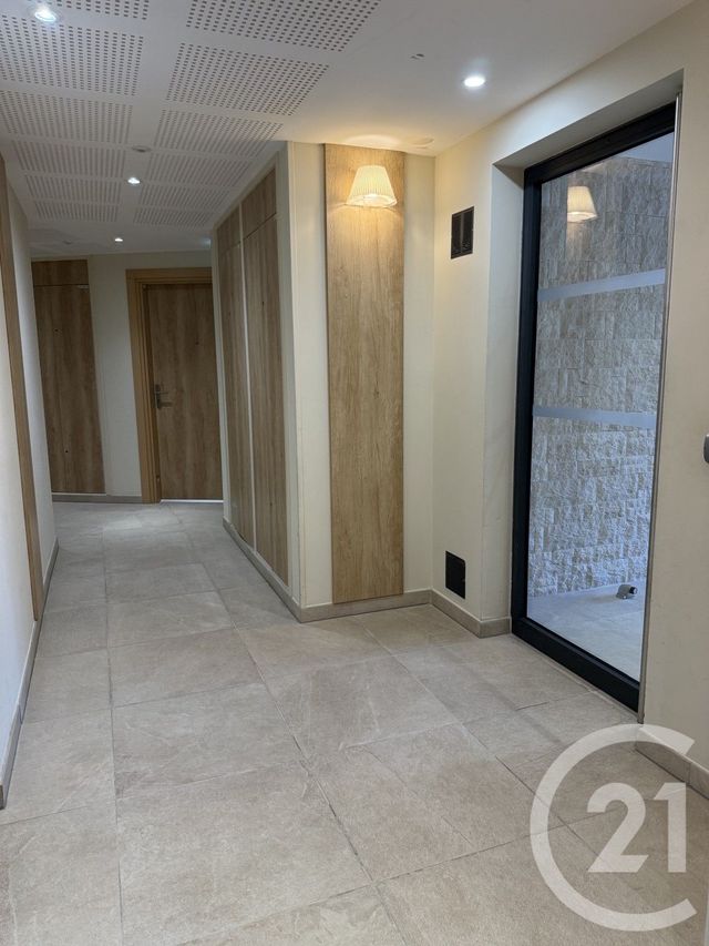 Appartement F2 &agrave; vendre - 2 pi&egrave;ces - 44,27 m2 - Hyeres - 83 - PROVENCE-ALPES-COTE-D-AZUR