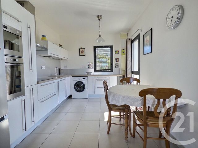 Appartement F3 &agrave; vendre - 3 pi&egrave;ces - 56,20 m2 - La Londe Les Maures - 83 - PROVENCE-ALPES-COTE-D-AZUR