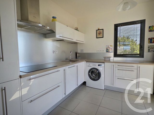 Appartement F3 &agrave; vendre - 3 pi&egrave;ces - 56,20 m2 - La Londe Les Maures - 83 - PROVENCE-ALPES-COTE-D-AZUR
