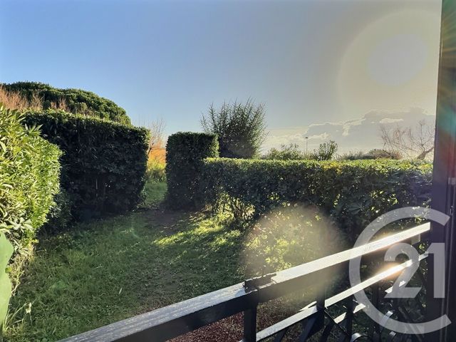 Appartement F2 &agrave; vendre - 2 pi&egrave;ces - 30,15 m2 - La Londe Les Maures - 83 - PROVENCE-ALPES-COTE-D-AZUR