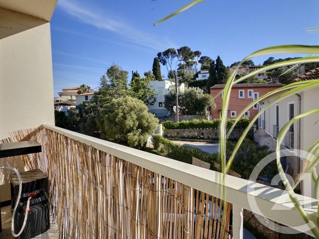 Appartement F4 &agrave; vendre - 4 pi&egrave;ces - 75,40 m2 - Hyeres - 83 - PROVENCE-ALPES-COTE-D-AZUR