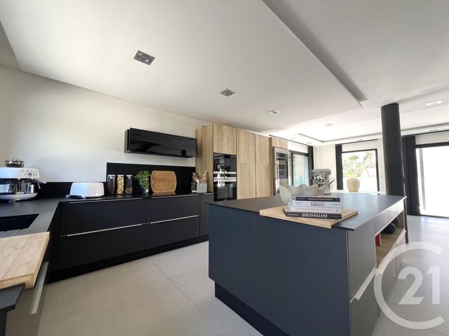 Maison &agrave; vendre - 4 pi&egrave;ces - 145 m2 - Pierrefeu Du Var - 83 - PROVENCE-ALPES-COTE-D-AZUR