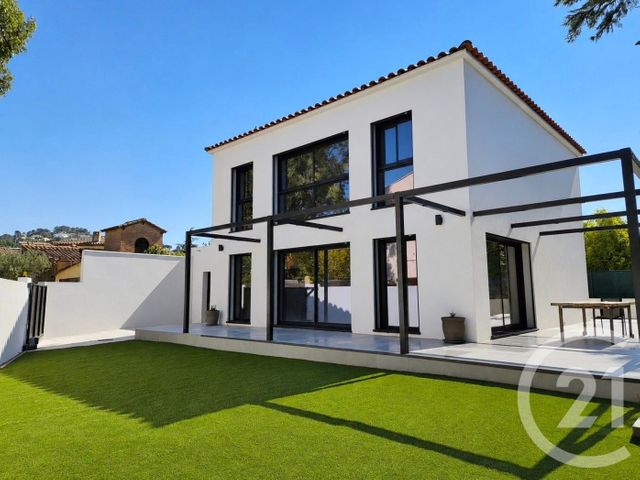 Maison &agrave; vendre - 4 pi&egrave;ces - 145 m2 - Pierrefeu Du Var - 83 - PROVENCE-ALPES-COTE-D-AZUR