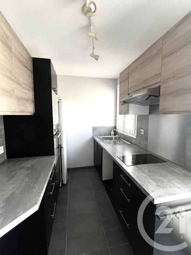 Appartement F3 &agrave; vendre - 3 pi&egrave;ces - 60,65 m2 - La Londe Les Maures - 83 - PROVENCE-ALPES-COTE-D-AZUR