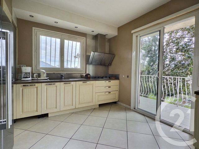 Maison &agrave; vendre - 5 pi&egrave;ces - 146 m2 - La Crau - 83 - PROVENCE-ALPES-COTE-D-AZUR