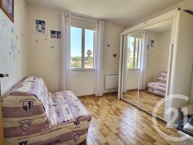 Maison &agrave; vendre - 4 pi&egrave;ces - 84,10 m2 - La Londe Les Maures - 83 - PROVENCE-ALPES-COTE-D-AZUR