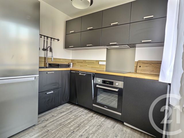 Appartement F2 &agrave; louer - 2 pi&egrave;ces - 39,23 m2 - La Londe Les Maures - 83 - PROVENCE-ALPES-COTE-D-AZUR
