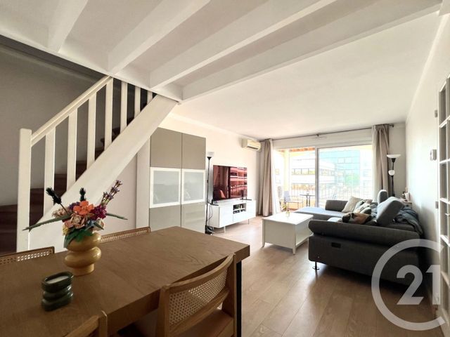 Appartement F3 &agrave; vendre - 3 pi&egrave;ces - 72,65 m2 - Hyeres - 83 - PROVENCE-ALPES-COTE-D-AZUR