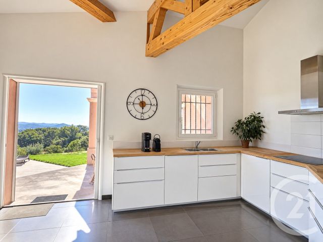 Maison &agrave; vendre - 4 pi&egrave;ces - 187 m2 - La Londe Les Maures - 83 - PROVENCE-ALPES-COTE-D-AZUR