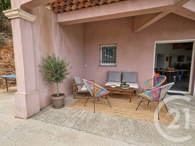 Maison &agrave; vendre - 4 pi&egrave;ces - 187 m2 - La Londe Les Maures - 83 - PROVENCE-ALPES-COTE-D-AZUR