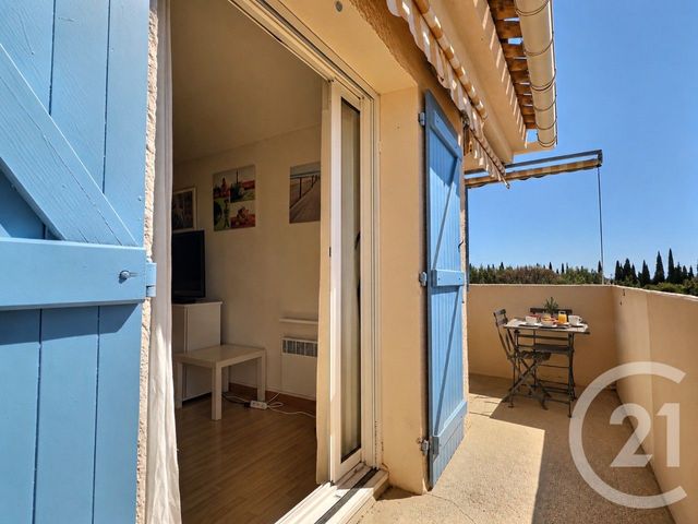 Appartement F2 &agrave; vendre - 2 pi&egrave;ces - 24,80 m2 - La Londe Les Maures - 83 - PROVENCE-ALPES-COTE-D-AZUR