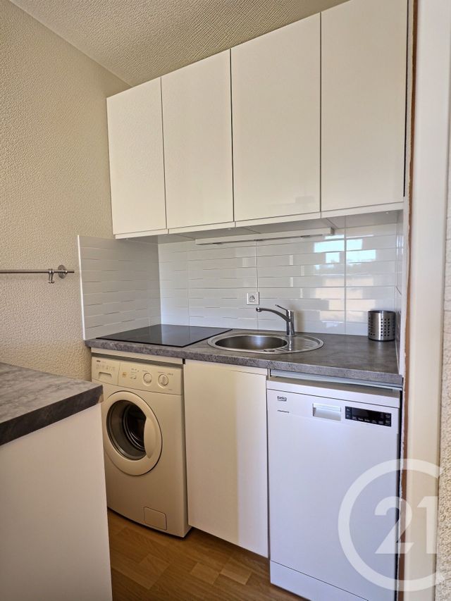 Appartement F2 &agrave; vendre - 2 pi&egrave;ces - 24,80 m2 - La Londe Les Maures - 83 - PROVENCE-ALPES-COTE-D-AZUR