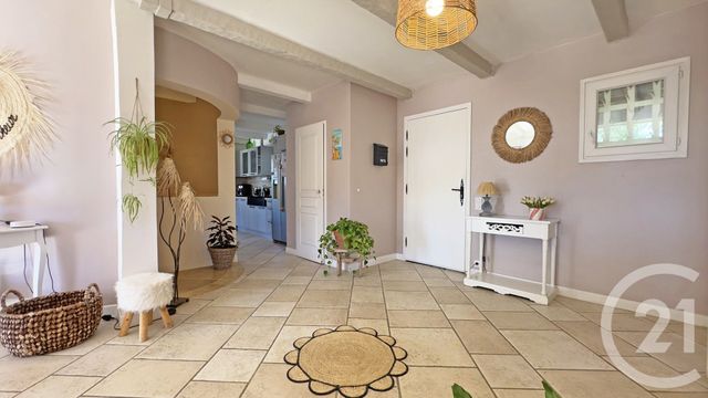 Maison &agrave; vendre - 7 pi&egrave;ces - 235,35 m2 - La Londe Les Maures - 83 - PROVENCE-ALPES-COTE-D-AZUR