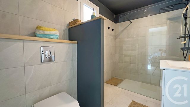 Maison &agrave; vendre - 7 pi&egrave;ces - 235,35 m2 - La Londe Les Maures - 83 - PROVENCE-ALPES-COTE-D-AZUR