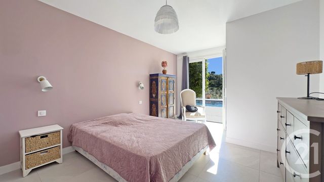 Maison &agrave; vendre - 7 pi&egrave;ces - 235,35 m2 - La Londe Les Maures - 83 - PROVENCE-ALPES-COTE-D-AZUR