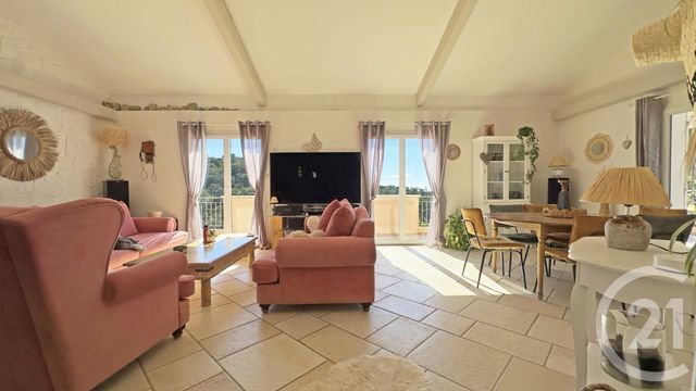 Maison &agrave; vendre - 7 pi&egrave;ces - 235,35 m2 - La Londe Les Maures - 83 - PROVENCE-ALPES-COTE-D-AZUR