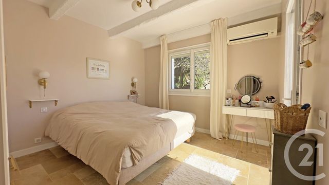 Maison &agrave; vendre - 7 pi&egrave;ces - 235,35 m2 - La Londe Les Maures - 83 - PROVENCE-ALPES-COTE-D-AZUR
