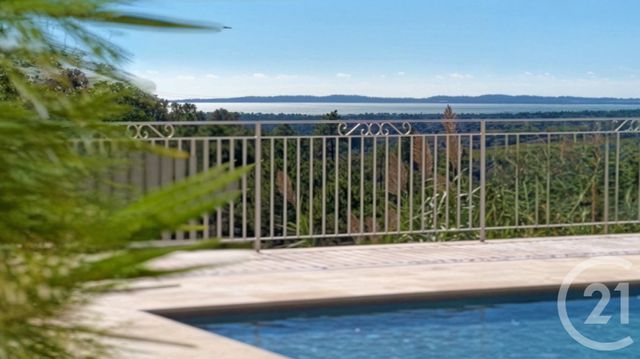 Maison &agrave; vendre - 7 pi&egrave;ces - 235,35 m2 - La Londe Les Maures - 83 - PROVENCE-ALPES-COTE-D-AZUR