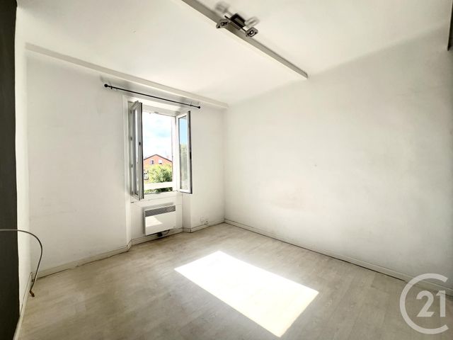 Appartement F4 &agrave; vendre - 4 pi&egrave;ces - 75,07 m2 - La Londe Les Maures - 83 - PROVENCE-ALPES-COTE-D-AZUR