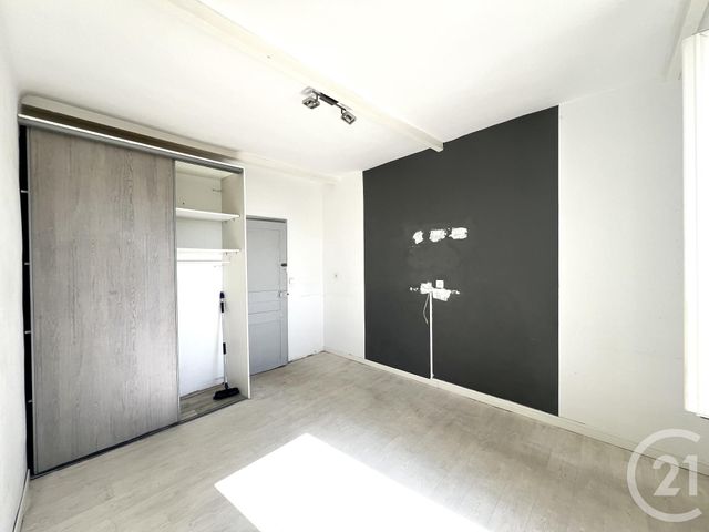 Appartement F4 &agrave; vendre - 4 pi&egrave;ces - 75,07 m2 - La Londe Les Maures - 83 - PROVENCE-ALPES-COTE-D-AZUR