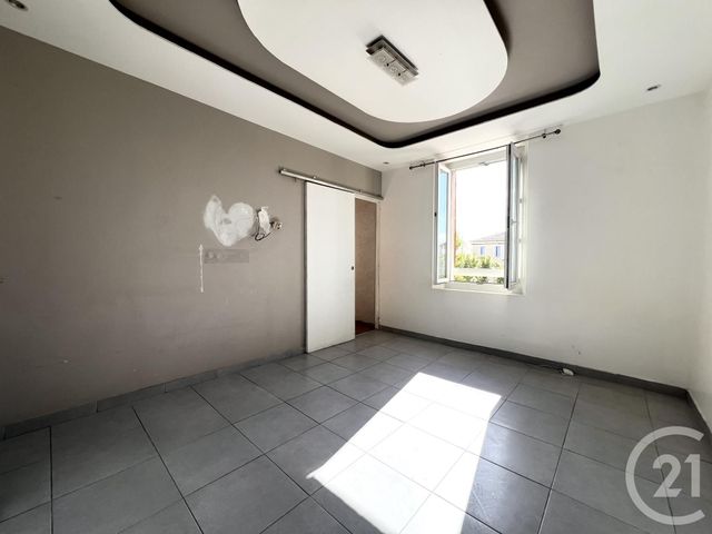 Appartement F4 &agrave; vendre - 4 pi&egrave;ces - 75,07 m2 - La Londe Les Maures - 83 - PROVENCE-ALPES-COTE-D-AZUR