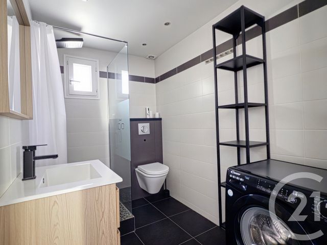 Appartement F2 &agrave; vendre - 2 pi&egrave;ces - 43,87 m2 - La Londe Les Maures - 83 - PROVENCE-ALPES-COTE-D-AZUR