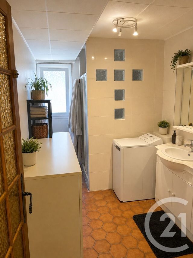 Appartement &agrave; vendre - 6 pi&egrave;ces - 120,59 m2 - Digne Les Bains - 04 - PROVENCE-ALPES-COTE-D-AZUR