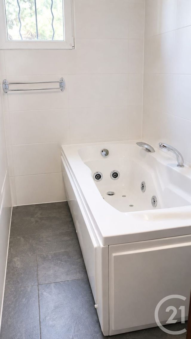 Maison &agrave; vendre - 7 pi&egrave;ces - 107,60 m2 - Mirabeau - 04 - PROVENCE-ALPES-COTE-D-AZUR